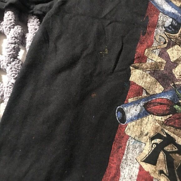 Guns N Roses Crop Top  Shirt woMens Medium Worn Vintage Use Your Illusion  Flag - Picture 4 of 8